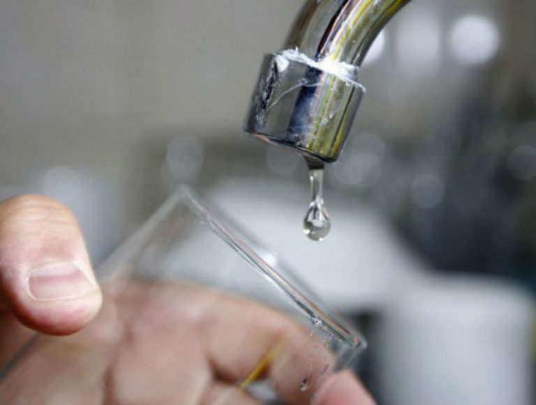 Nuevo corte de agua afectará a vecinos del sector norte de Antofagasta Nuevo corte de agua afectará a vecinos del sector norte de Antofagasta