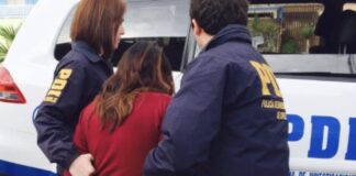 Detienen a mujer por usurpación de terreno en el sector norte de Antofagasta FlLedGVXwAA87HD e1763228434122