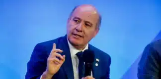Ministro Quiroz confirmó que no se alcanzará el “equilibrio fiscal” al finalizar el gobierno de José Antonio Kast Jorge Quiroz ICARE 1 768x432 1